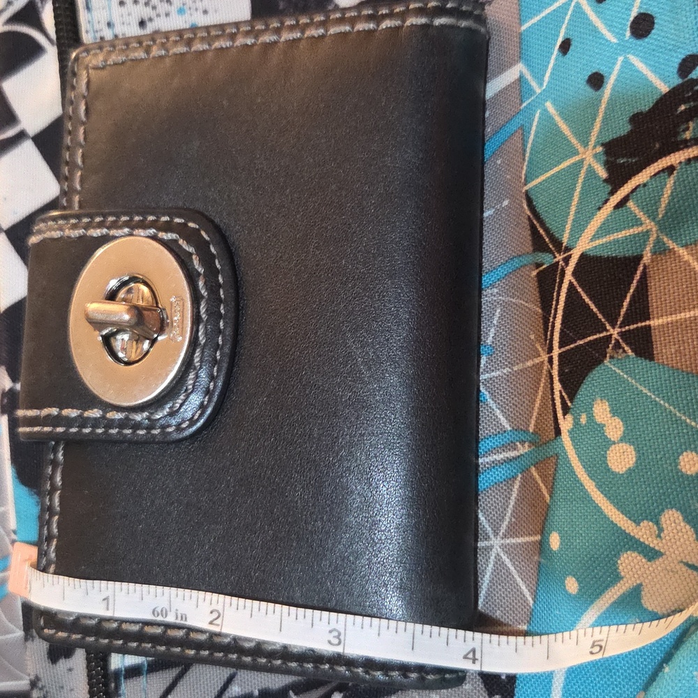 *AUTHENTIC COACH BLACK WALLET* - Picture 3 of 14